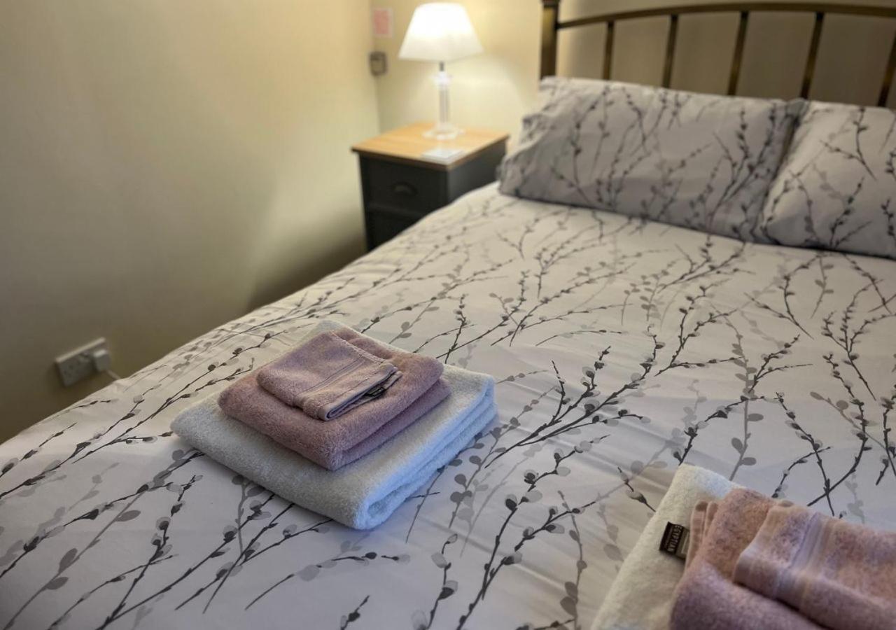 3 Bedroom Apartment, Ballymena, The Wee Stop Gap Εξωτερικό φωτογραφία