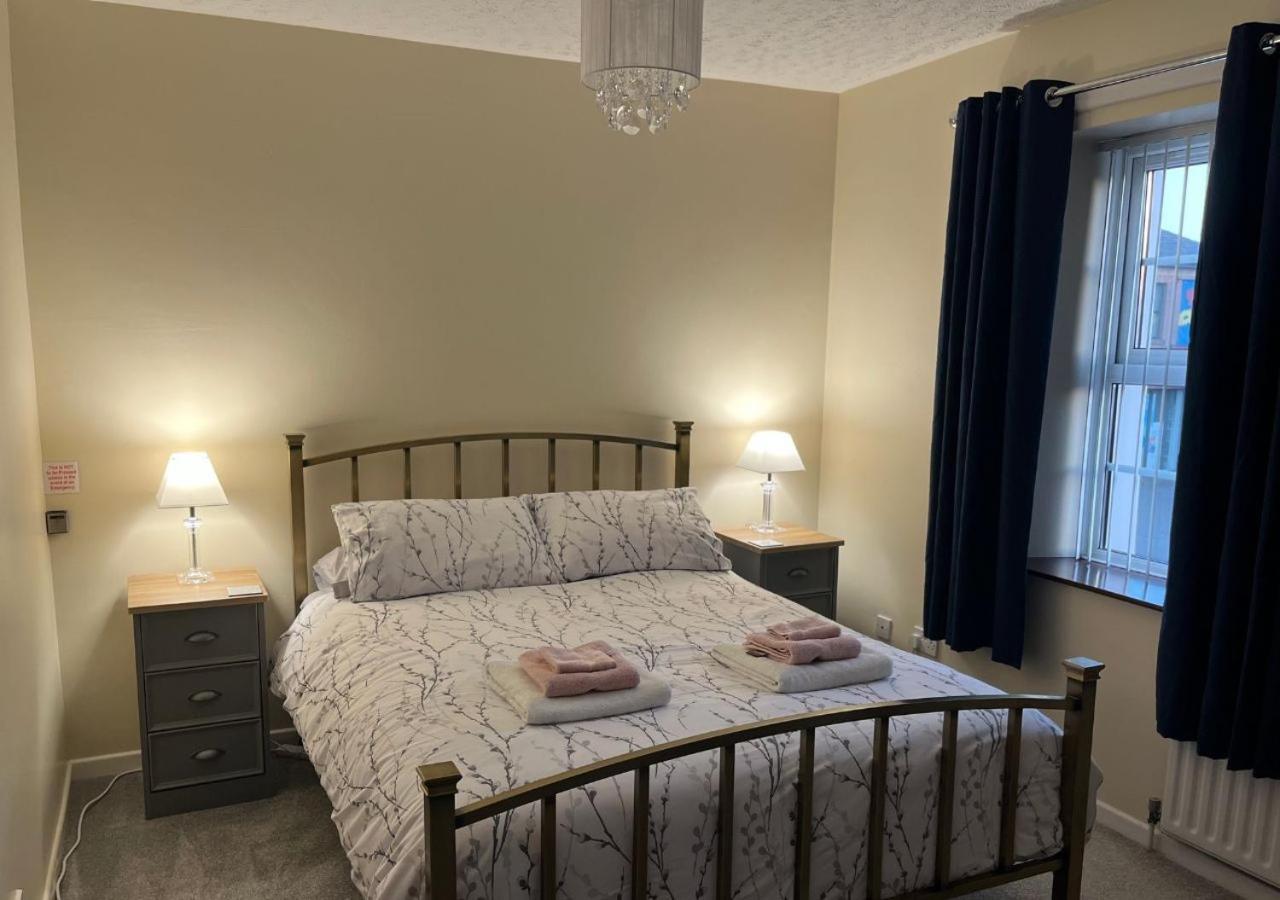 3 Bedroom Apartment, Ballymena, The Wee Stop Gap Εξωτερικό φωτογραφία